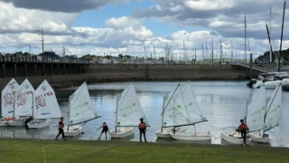 C’est la rentrée à l'école de sport de la SNT ! ⛵️
Hier, 24 enfants ont retrouvé le chemin de l'eau sur nos différents supports : Optimist, Open Skiff, RS Feva et ILCA. 
Une très belle première séance !